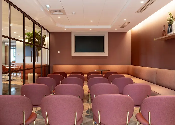 Ac Hotel Paris Porte Maillot By Marriott